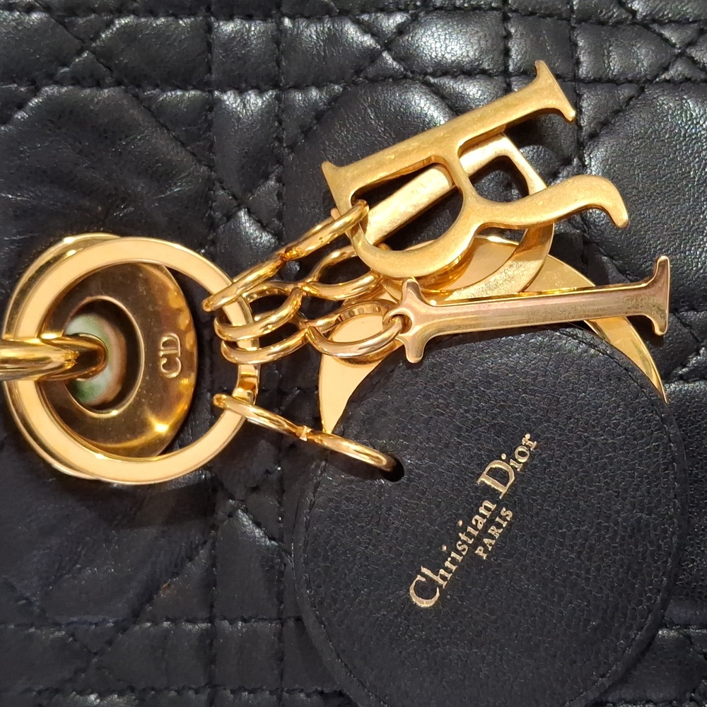 Dior Black Quilted Handbag - Picture 4 of 16